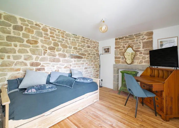 La Maison De Montsecret - Maison Paisible Pour 6p